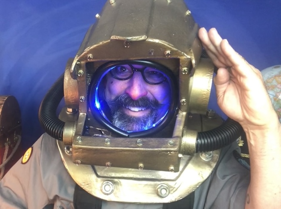 DavidEngel NEMO Helmet Salute